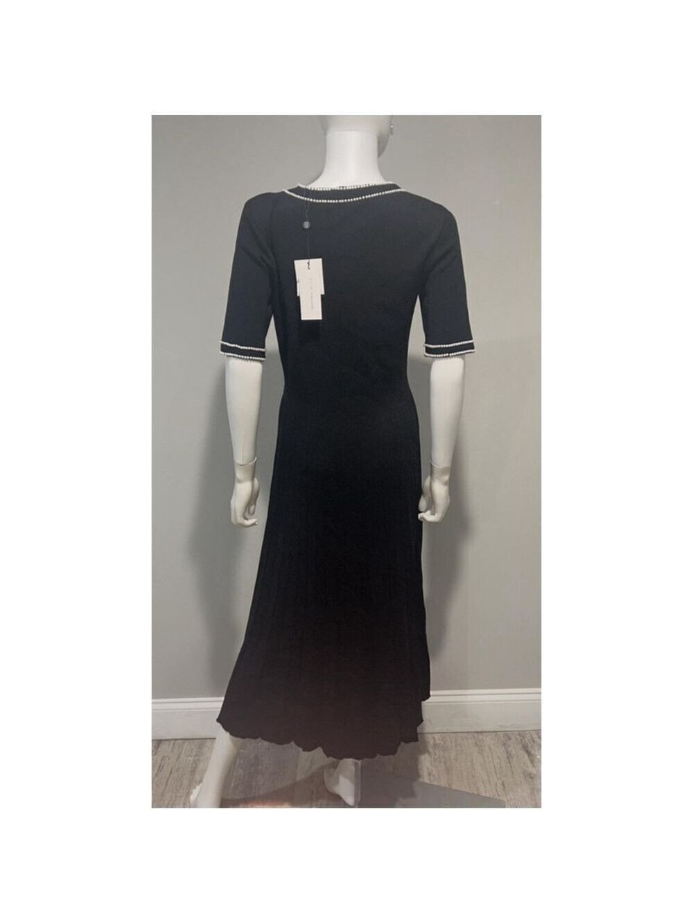 Elie Tahari Leona Black Knit Sweater Dress with Pearl Embellishments. Size M - Picture 11 of 13